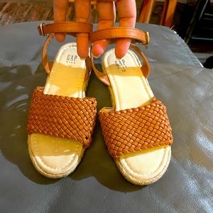 GAP sandals